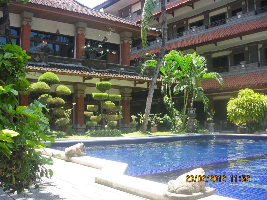 Hotel Puri Tanah Lot Kuta Lombok Buitenkant foto