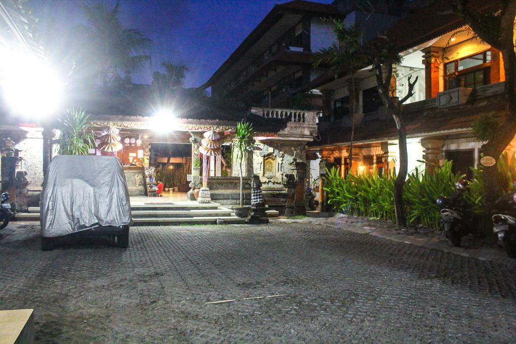 Hotel Puri Tanah Lot Kuta Lombok Buitenkant foto