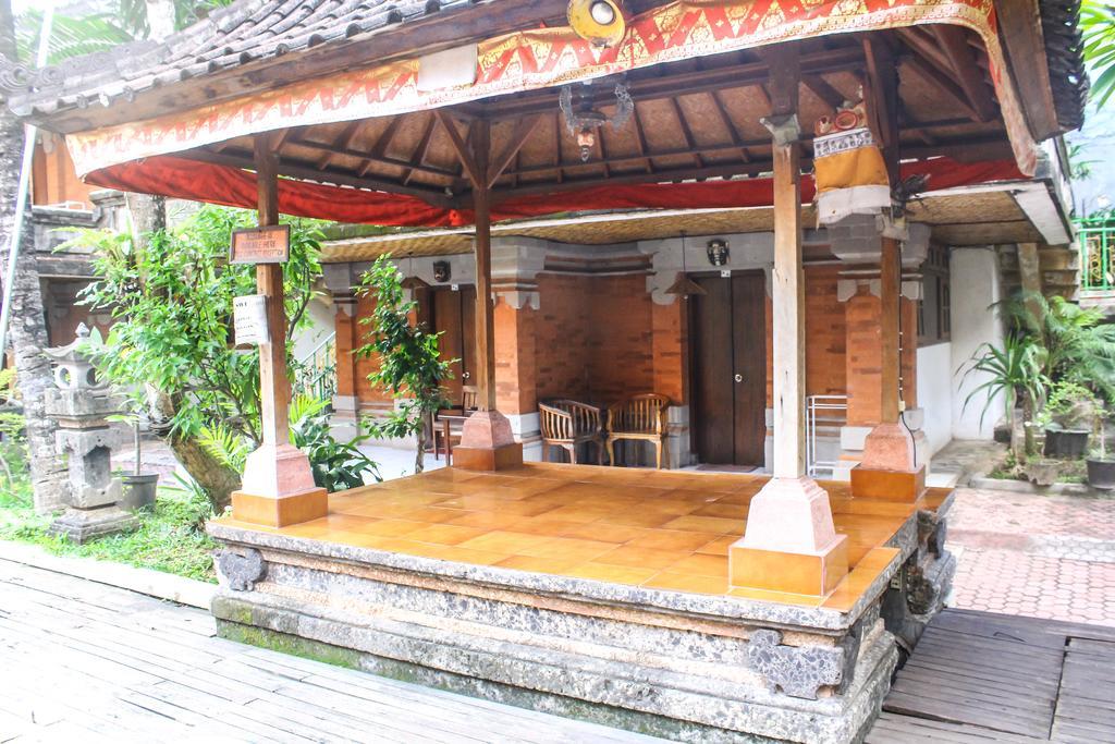 Hotel Puri Tanah Lot Kuta Lombok Buitenkant foto