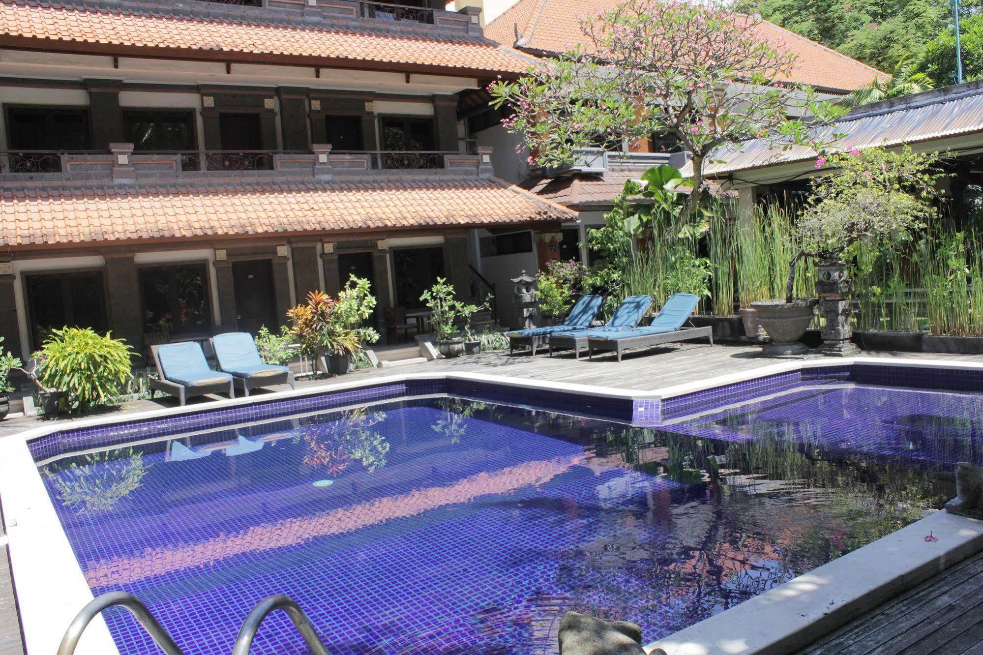 Hotel Puri Tanah Lot Kuta Lombok Buitenkant foto