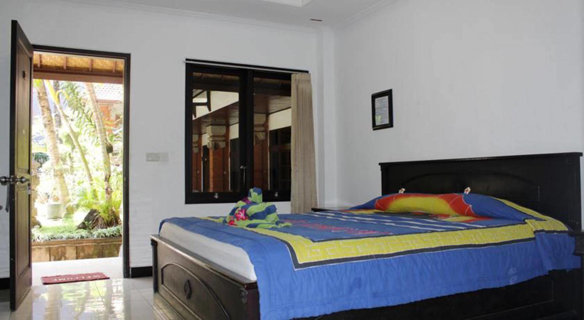 Hotel Puri Tanah Lot Kuta Lombok Buitenkant foto